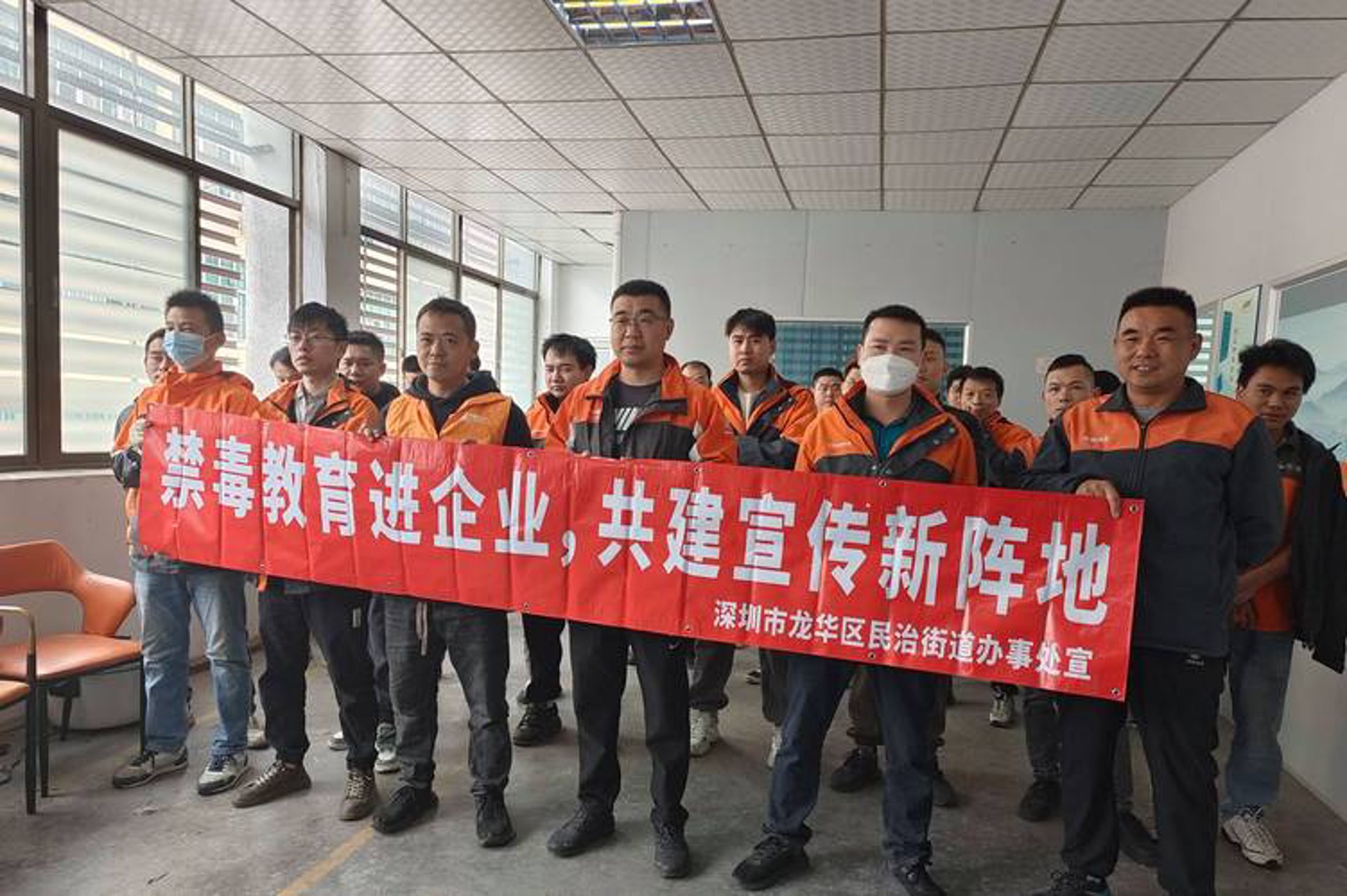 金羽毛建筑装饰